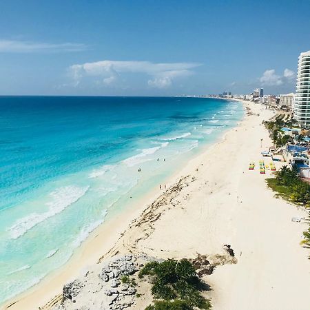 2 Story Oceanfront Penthouses On Cancun Beach! Экстерьер фото