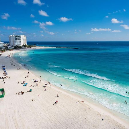 2 Story Oceanfront Penthouses On Cancun Beach! Экстерьер фото