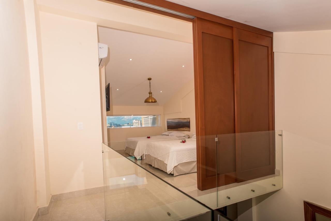 2 Story Oceanfront Penthouses On Cancun Beach! Экстерьер фото