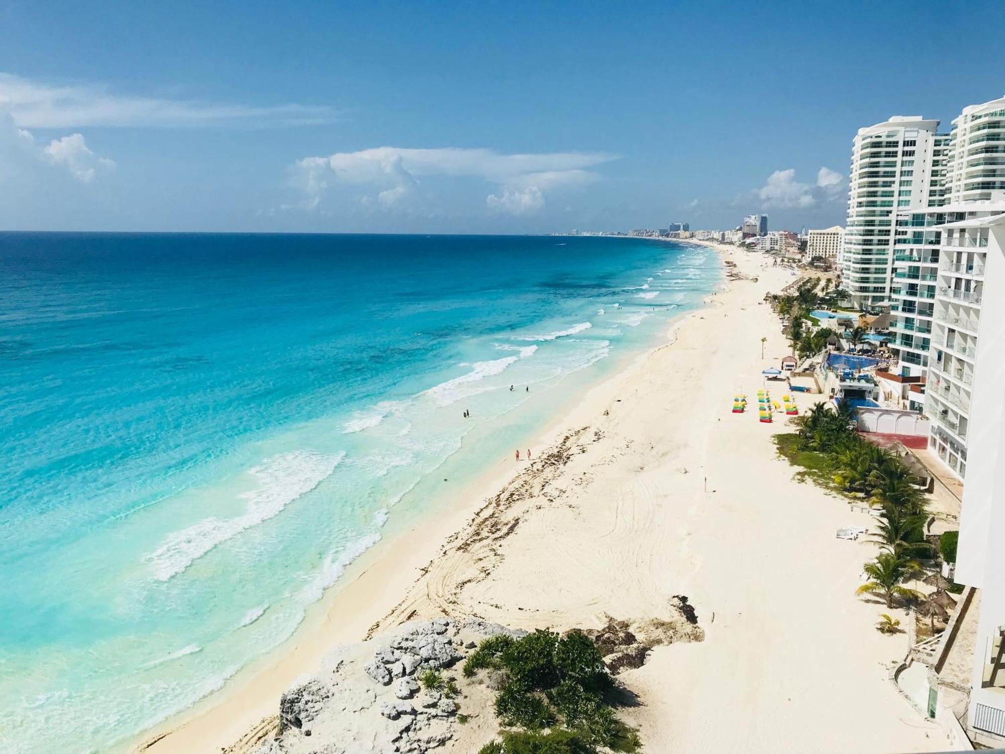 2 Story Oceanfront Penthouses On Cancun Beach! Экстерьер фото
