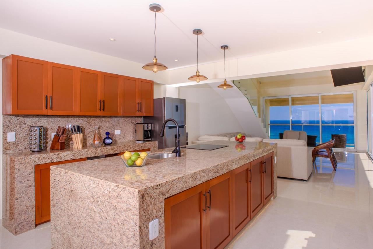 2 Story Oceanfront Penthouses On Cancun Beach! Экстерьер фото