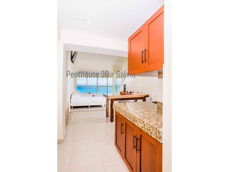2 Story Oceanfront Penthouses On Cancun Beach! Экстерьер фото